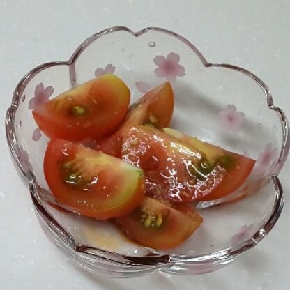 パンペルデュさん、こんばんは☆
夕飯にトマトサラダ作りました♡簡単でさっぱりおいしくいただきました✨
素敵なレシピありがとうございます(*^^*)